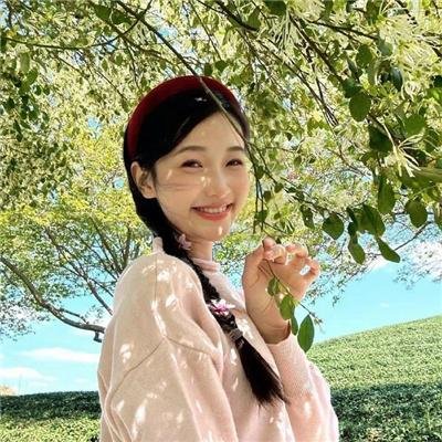 情比山高